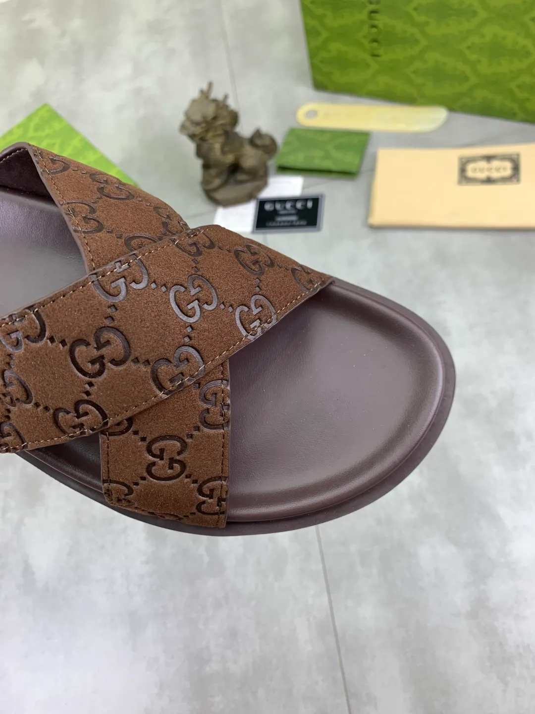Men's Men's Shoes💰P320💰[New Style]🎁🎁🎁 High-quality GUCCI new casual slippers for the Year of the Snake, original official website, perfect workmanship, transmitting a kind of noble luxury, sublimating its definition of luxury in Gucci's high-end extraordinary craftsmanship. Original Gucci double G combination outsole, code number: 38-44 (45 customized)